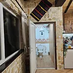 делоре דירה סרניצה
