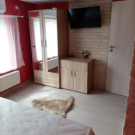 делоре Lejlighed Sarnitsa