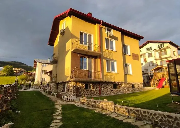 делоре Apartman *