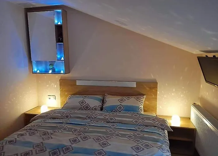 делоре Apartman